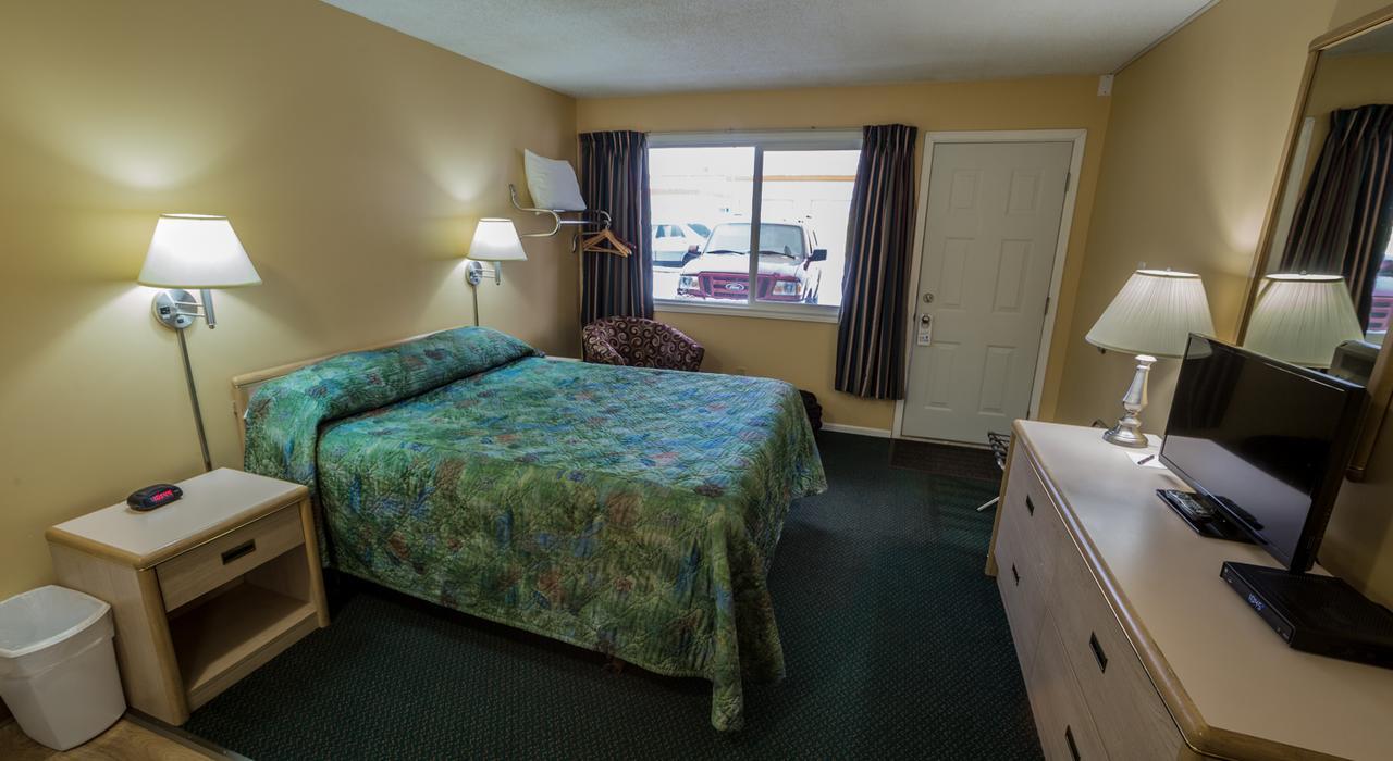 Westwood Motel 100 Mile House Zewnętrze zdjęcie