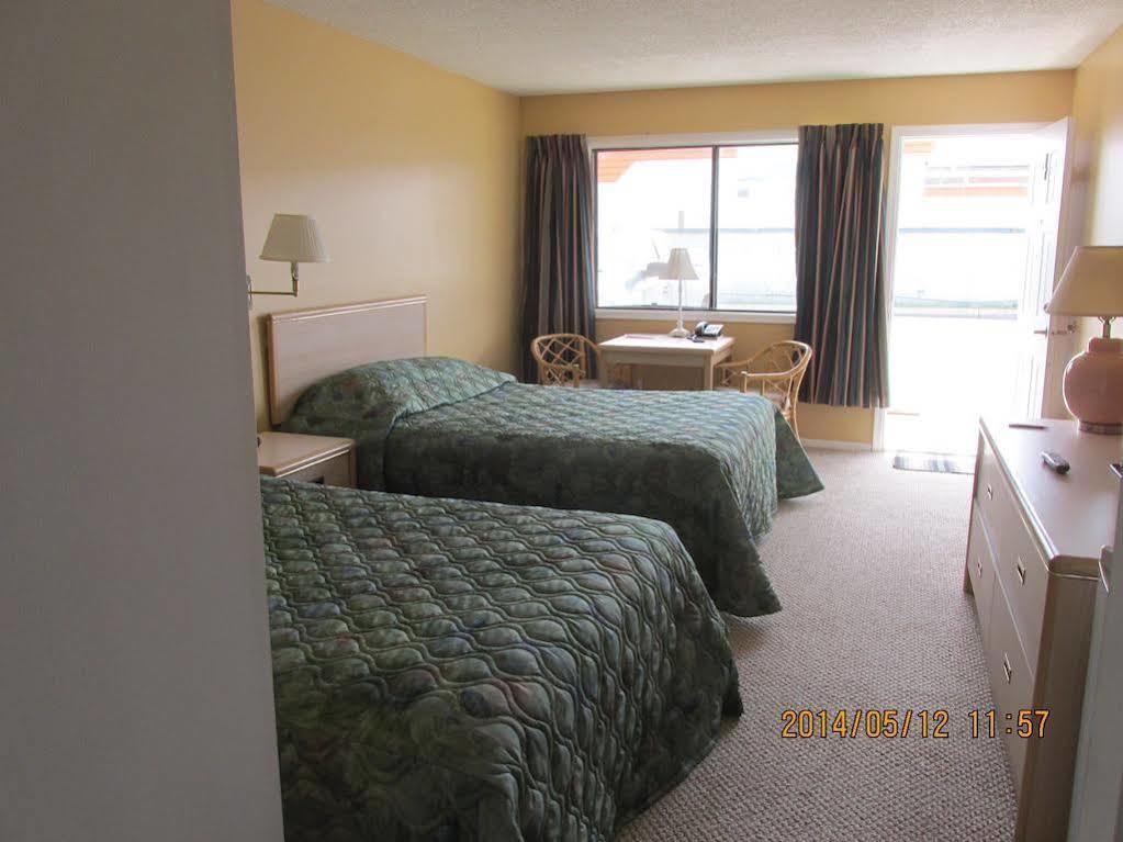 Westwood Motel 100 Mile House Zewnętrze zdjęcie
